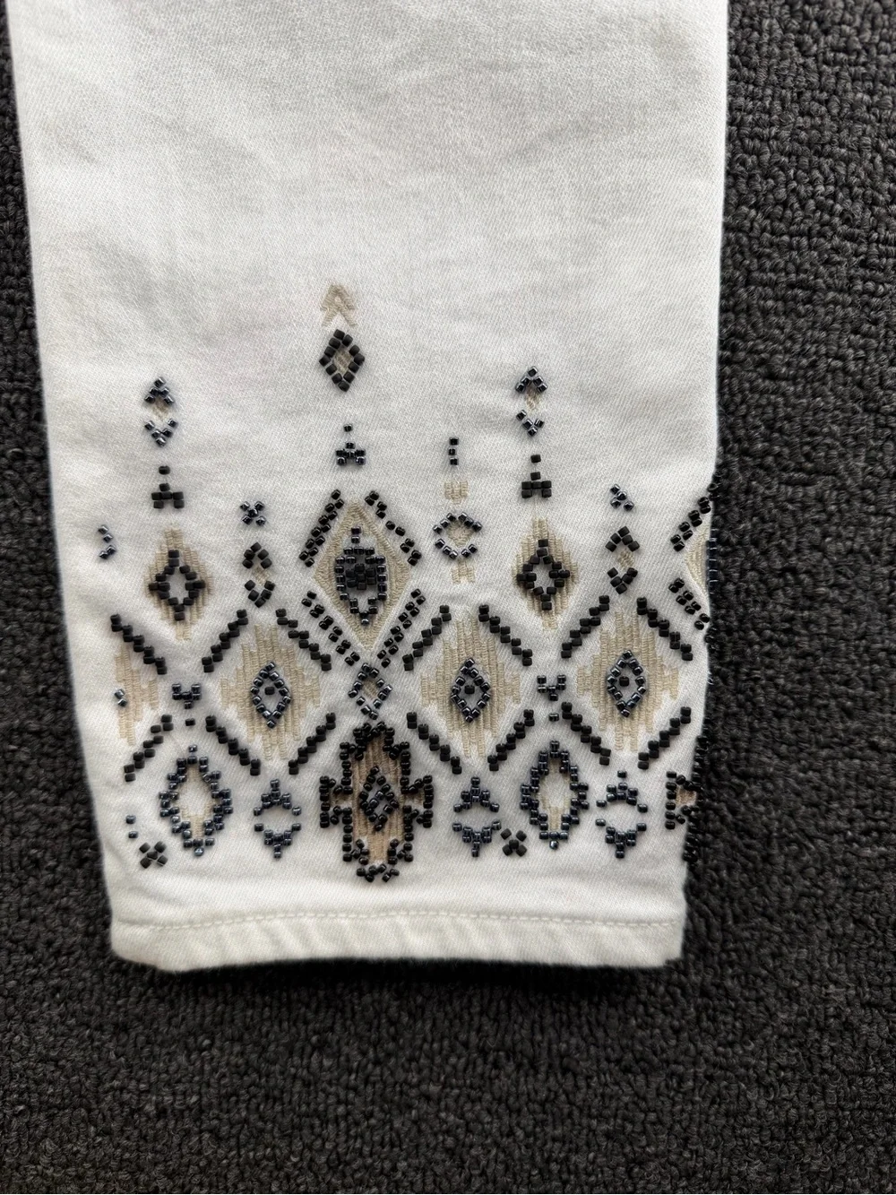 CHICOS So Slimming White Beaded Ankle Jeggings/Embroidered/SIZE:US-6R/CHICOS 0.5